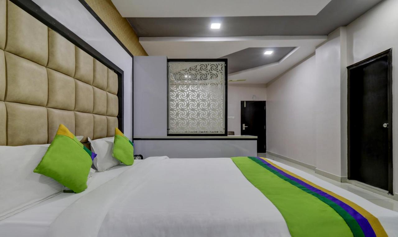 Treebo Sahara Suites 750 M From St Johns Medical College And Hospital Bangalore Exterior foto